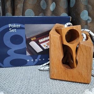 Poker & Wine Puzzle Party Bundle